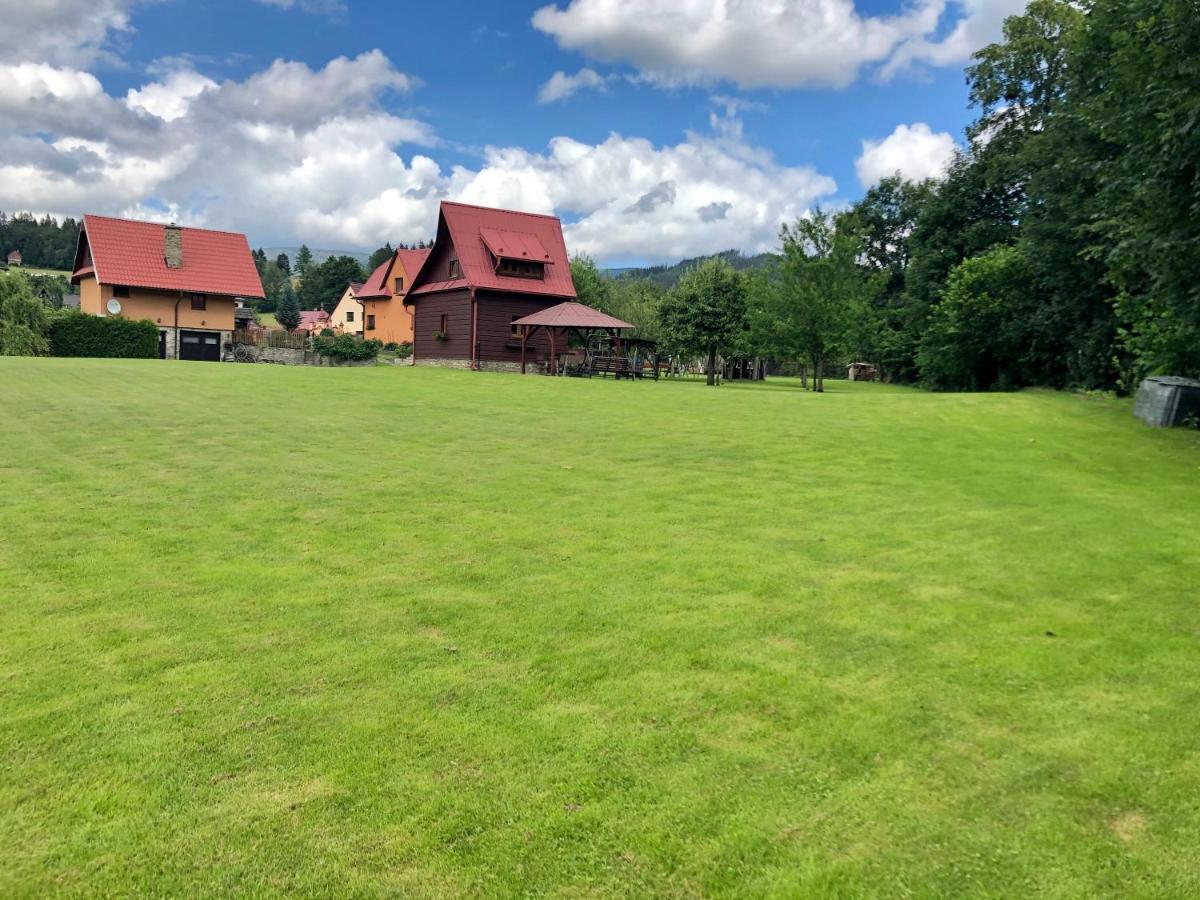 Ubytovani U Hradecku Prostredni Becva Luaran gambar